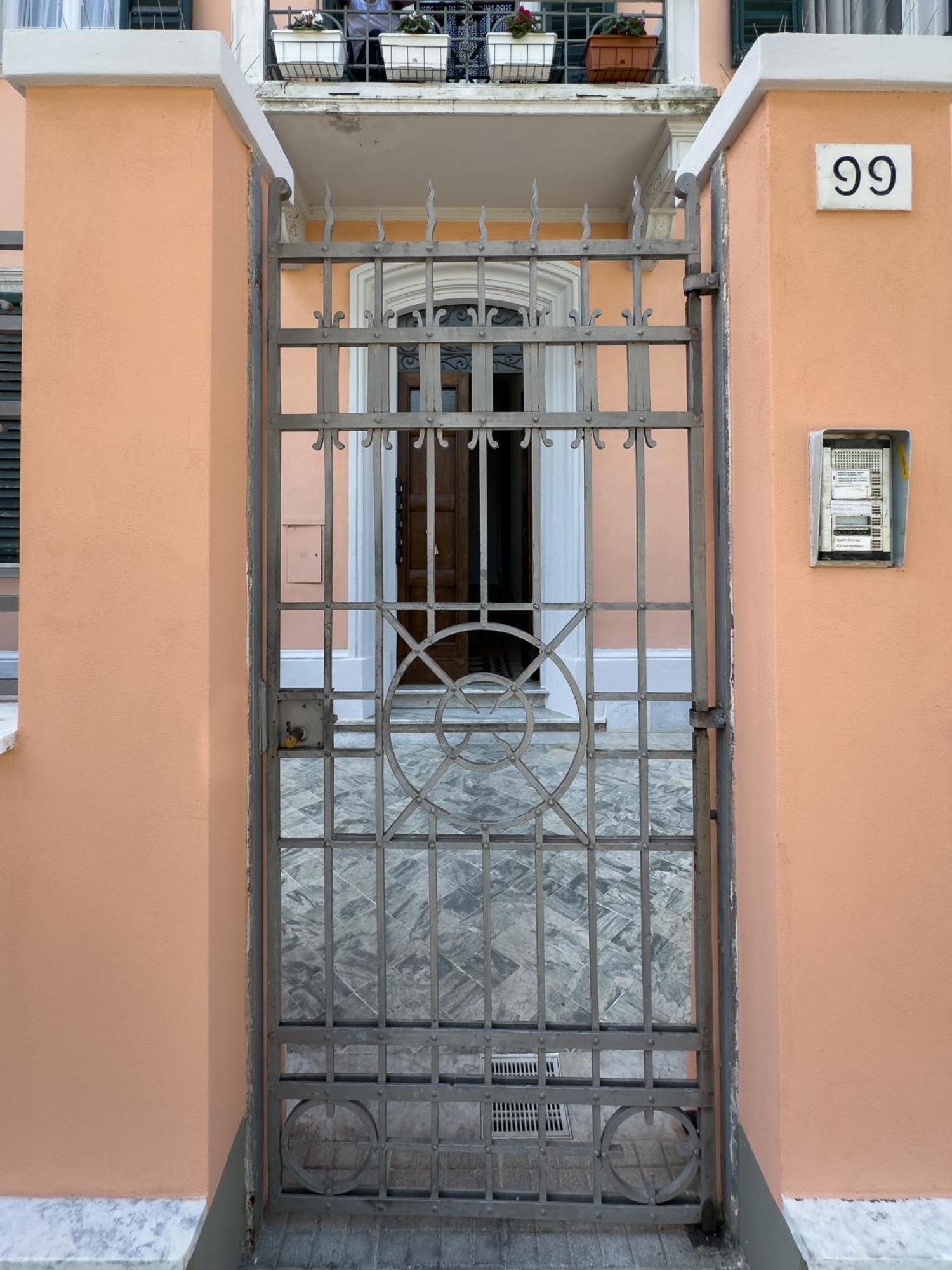 La Casa Di Eli Appartamenti Pisa Exteriör bild